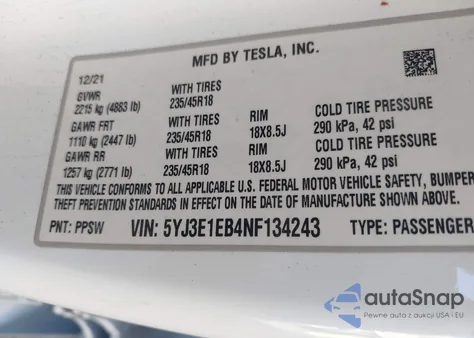 2022 Tesla Model 3 Long Range Dual Motor All-Wheel Drive z USA, uszkodzony, nr VIN 5YJ3E1EB4NF134243